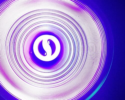 blacklight-light-bulb-blue-violet